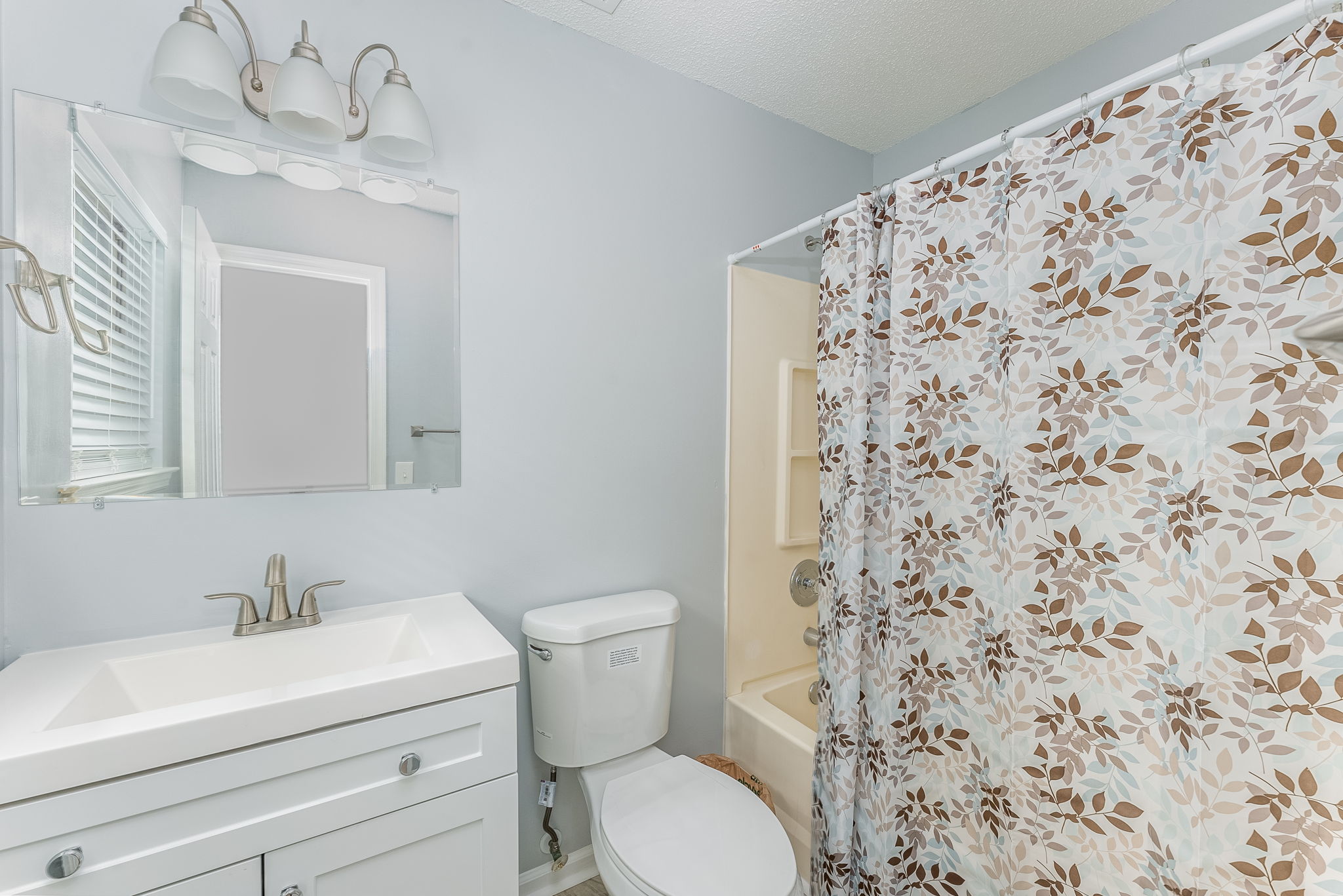 126 Country Walk Circle, Savannah, GA 31419